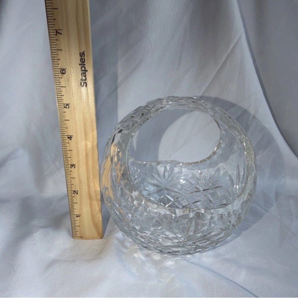 Vintage Hand-Cut Lead Crystal Basket Bowl – 6" Starburst & Diamond Design - Picture 9 of 11